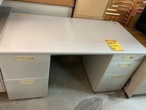 ID:G927723　事務机・両袖　カギなし