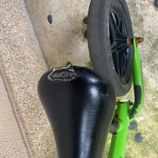 ストライダー　黄緑の画像