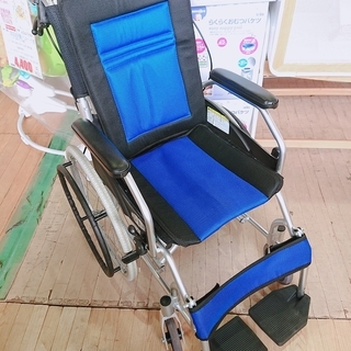 ケアテックジャパン 自走介助兼用アルミ製軽量車椅子 の画像