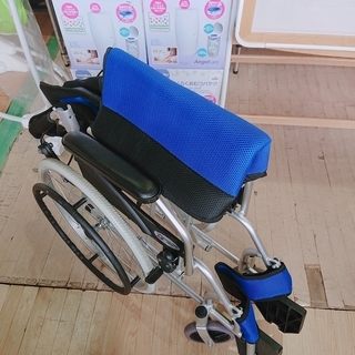 ケアテックジャパン 自走介助兼用アルミ製軽量車椅子 の画像