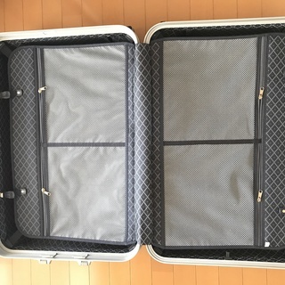 美品　スーツケース　Lサイズ　フレームタイプ　ハードキャリー　手渡しにてお願いしますの画像