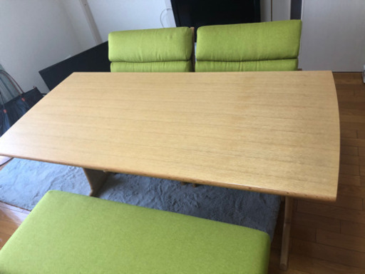 ベージュ　ダイニングテーブル【ベンチ・チェア】セット