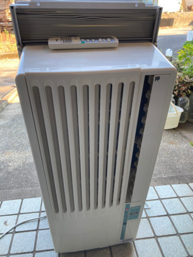 ハイアール窓用エアコン　2015年製
