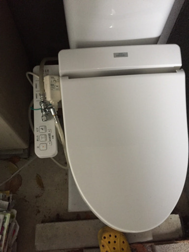 TOTOウオシュレット付きトイレ