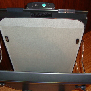 東芝製ズボンプレッサーを無料で差し上げますの画像
