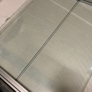 IKEA  ガラス　ダイニングテーブルの画像