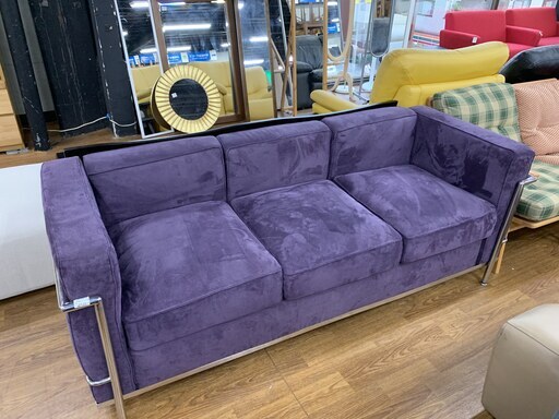 LC2リプロダクト　３人掛けソファー【脚先欠品】売場展開中！！！