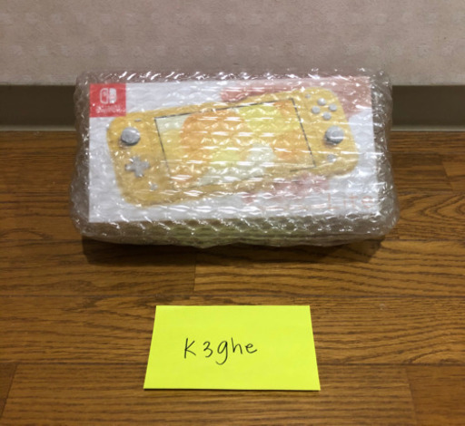 極美品　ニンテンドースイッチライト