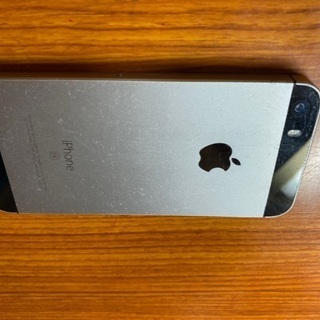 アメリカのiPhone SE 旧型、シムフリー　ジャンク、パーツ取の画像