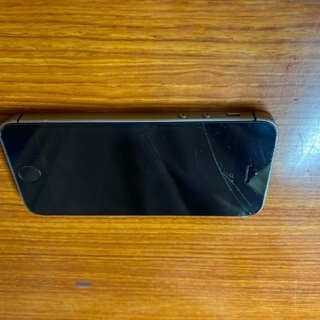 アメリカのiPhone SE 旧型、シムフリー　ジャンク、パーツ取の画像