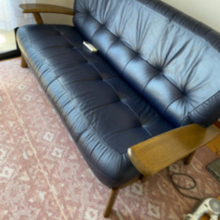 黒のレザーソファ【2,000円】の画像