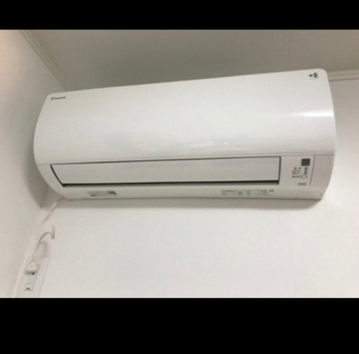 ダイキン　エアコン【最初にご連絡頂いた方に決めさせて頂きました。沢山の問い合わせを頂き、ありがとうございました。】
