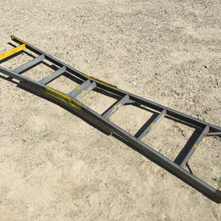 アルミ製脚立をハシゴ化したもの250cm