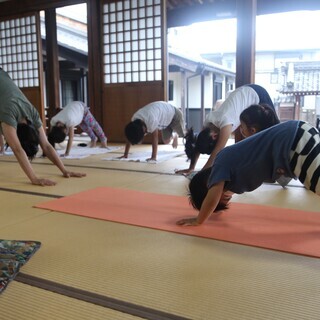 BIWA KIDS：3-6歳のための英語でのキッズヨガクラス開催中！の画像