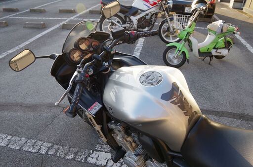 FZS1000 FAZER シルバー　2003年式　車検残あり