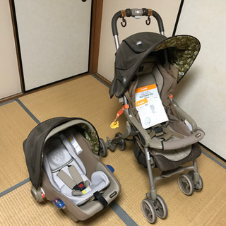 中古　コンビ　ベビーカー(車のベビーシート・キャリー＆ラックにも...