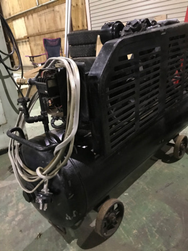 エアーコンプレッサー　3馬力　2.2kw