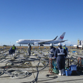 急募❗️ 【福岡空港】　夜勤：散水車オペ、作業スタッフの画像