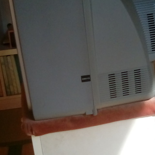 テレビ　SHARP　14インチ　2003年型 の画像