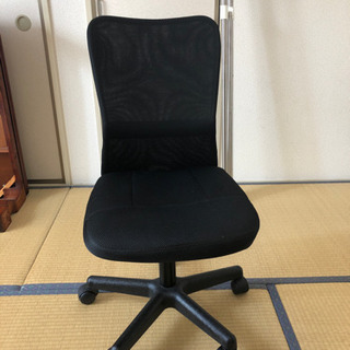 オフィスチェアの画像