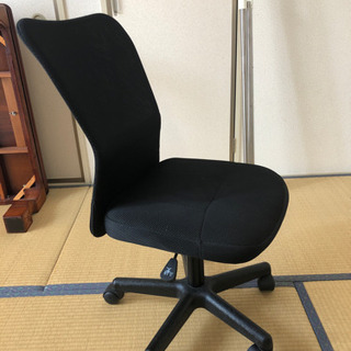 オフィスチェアの画像