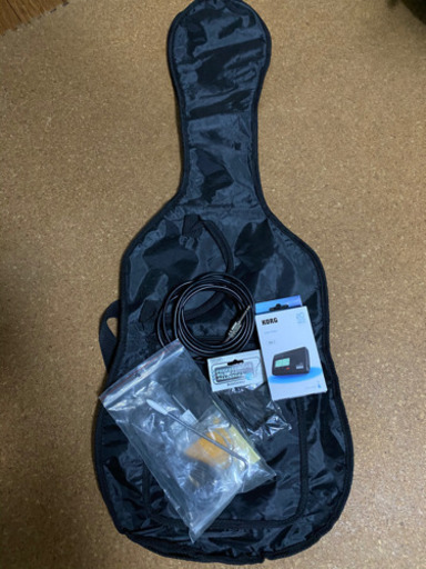 エレキギター　Mavis MST-200