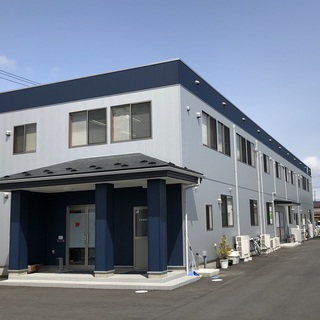 車載製品の組立作業