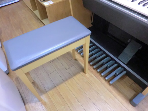 《8/17商談中》【中古品】自社配送＆設置可能　ヤマハ エレクトーン 高機能の入門用モデル STAGEA miniELB-01