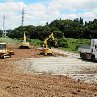 【北海道豊富地方】バックホー、キャリア運転オペ、散水車オペ、手元スタッフ❗️ 急募❗️ の画像