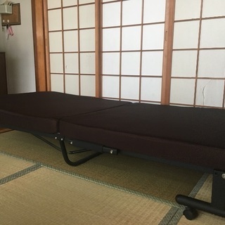 折り畳みベッド　ほぼ未使用の画像