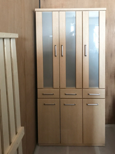 ニトリ　食器棚　ライトブラウン