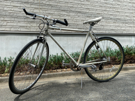 クロスバイク　osso  6段変速　自転車[お話し中]