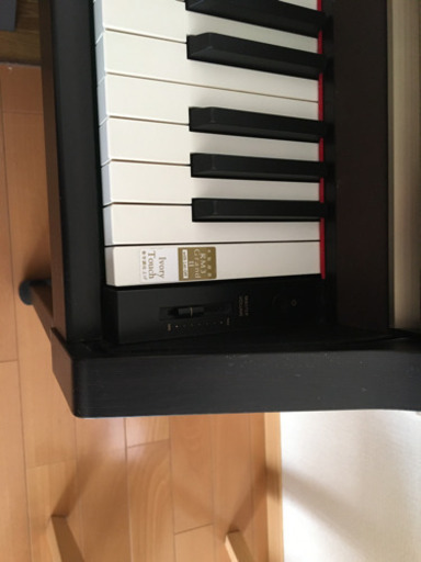 88鍵盤　木製電子ピアノ