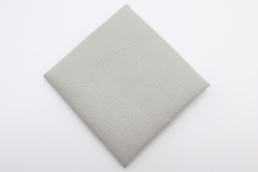 《HERMES/バスティア ケース》ABランク 箱 グレー  T刻印 美品