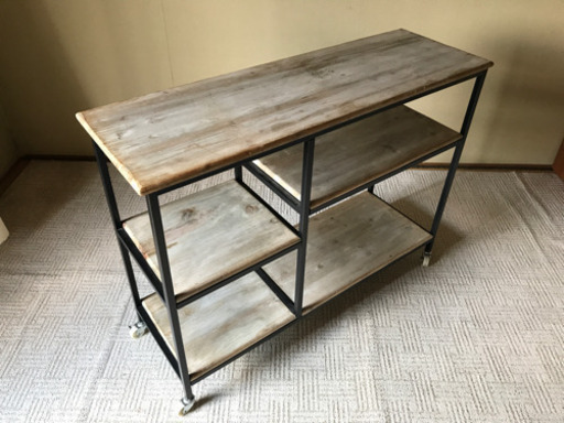 オープンシェルフ キャスター付き 飾り棚 アイアン家具　①