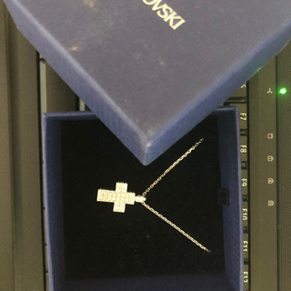 ＳＷＡＲＯＶＳＫＩ　スワロフスキー　クリスタル　ペンダントの画像