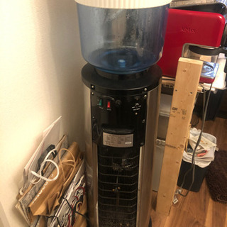ウォーターサーバー、浄水器、冷水機、温水器の画像