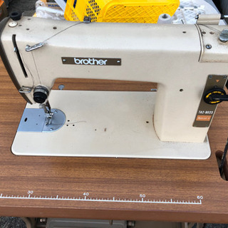 工業用ミシンbrother TA2-B623 中古　ブラザー工業用ミシンの画像