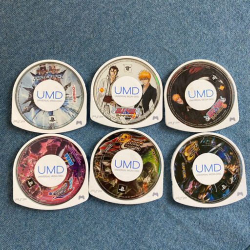 取り引き完了！！PSP ソフト付き　【値段下げました！&1GBメモリー付き】