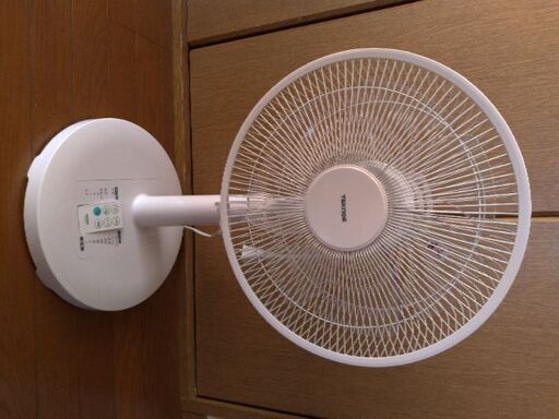 扇風機　DCモーター　フルリモコン付き　白　①