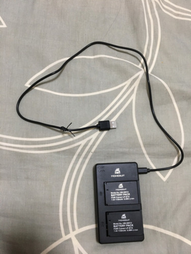 カメラの充電器