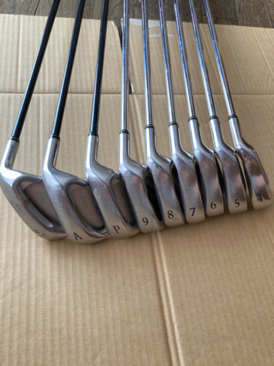 アイアンセット　ゼクシオ