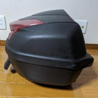 中古　YAMAHA ヤマハ リアボックス ユーロトップケース　39リットル　検：MT-25　XMAX　NMAX　マジェS　セロー250　アクシスZ　シグナスXの画像