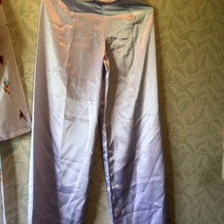 Áo Dài Việt ベトナム　アオザイの画像