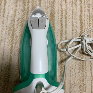 【無料でお譲りします】T-fal スチームアイロンの画像