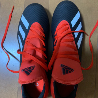 adidas サッカーシューズ　25.5