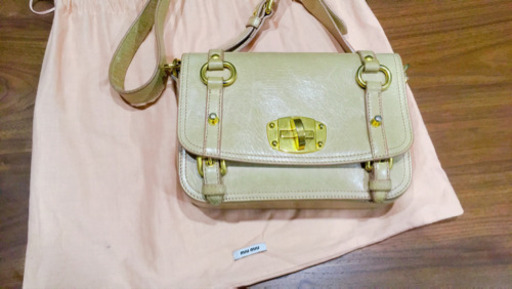 ミューミュー バック