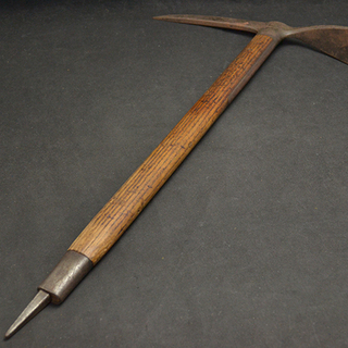 【HC】SAPPORO KADOTA 札幌門田 BERGHEIL K.I.W ビンテージ ピッケルの画像