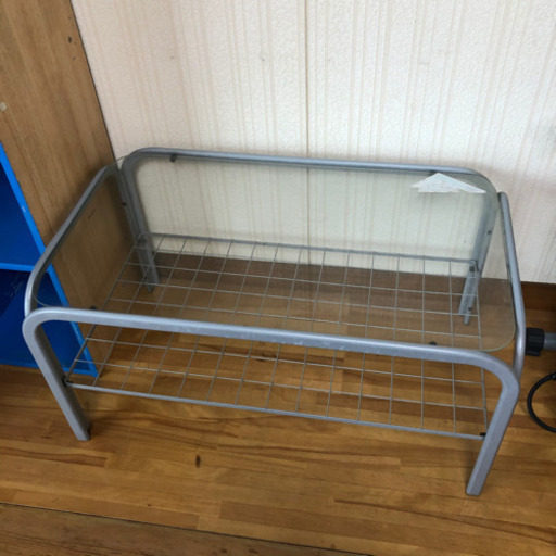 ガラステーブル