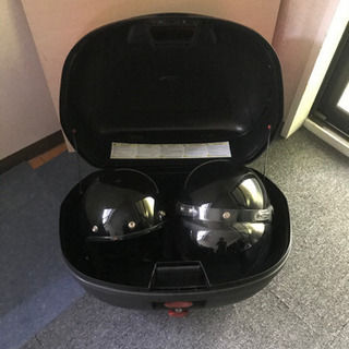 GIVI キャリアボックス　大　の画像